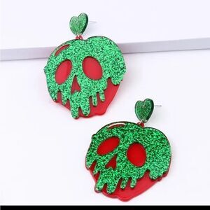 DRIPPING POISON APPLE snow White skull cute fun halloween earrings